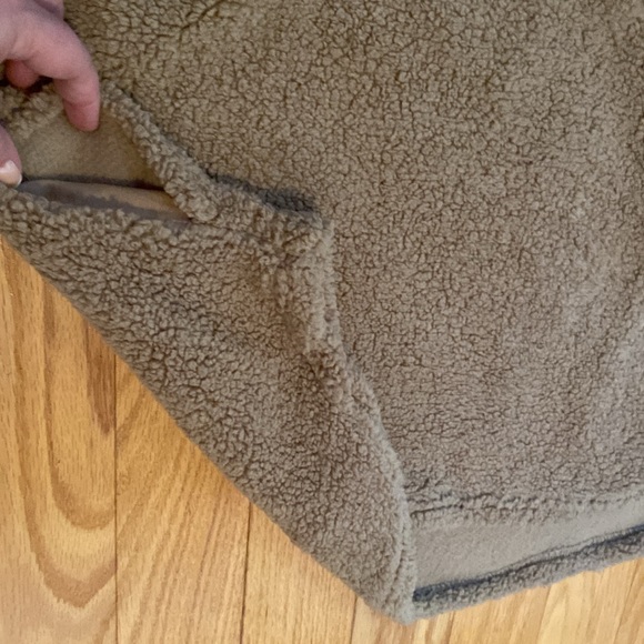 Koolaburra by Ugg pullover with zipper - Picture 3 of 5